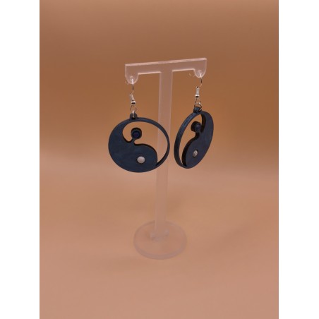 Boucle Yin et yang + pierres